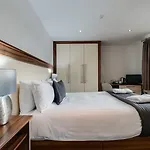 Base Serviced Apartments - Sir Thomas Street