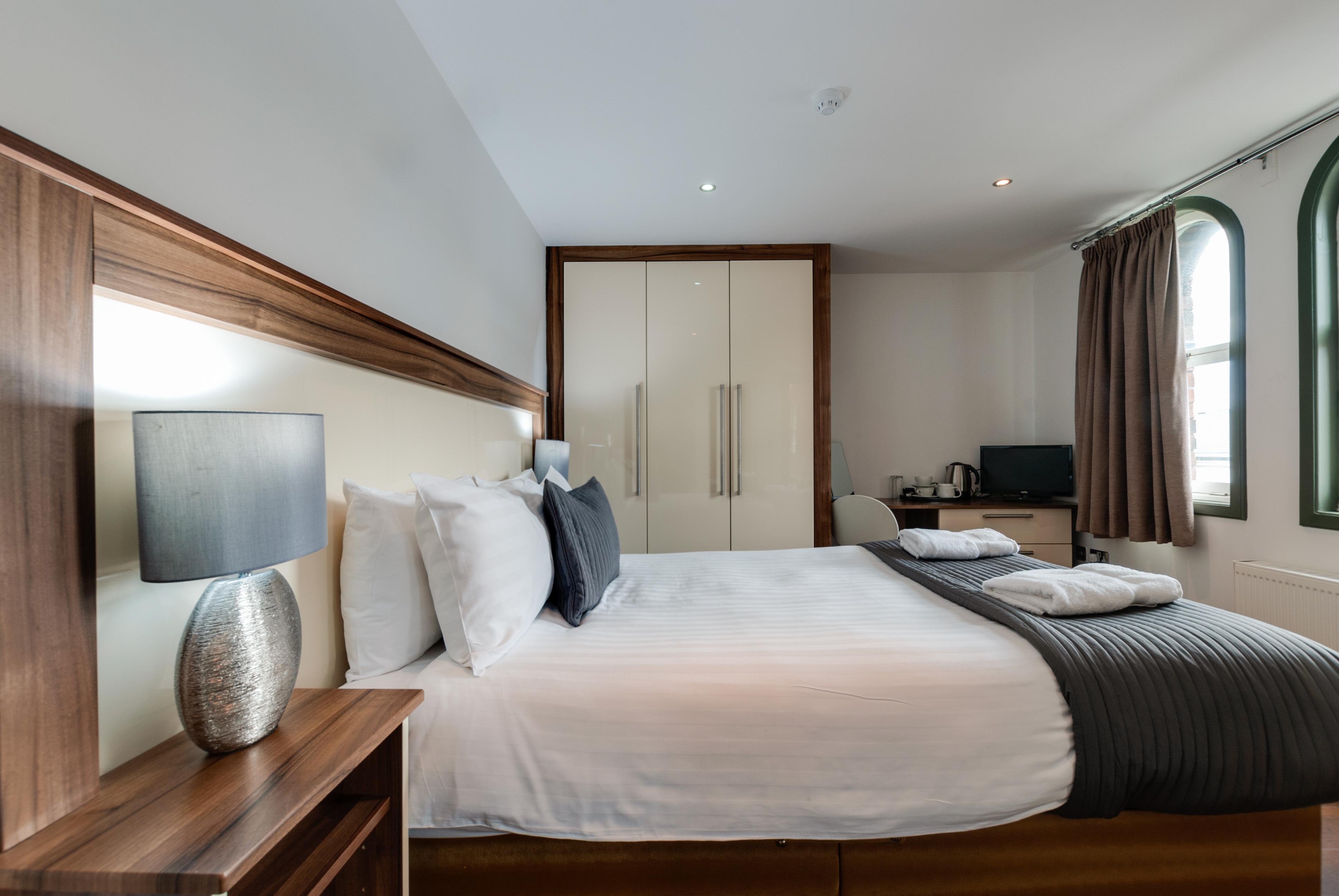 Base Serviced - Sir Thomas Street