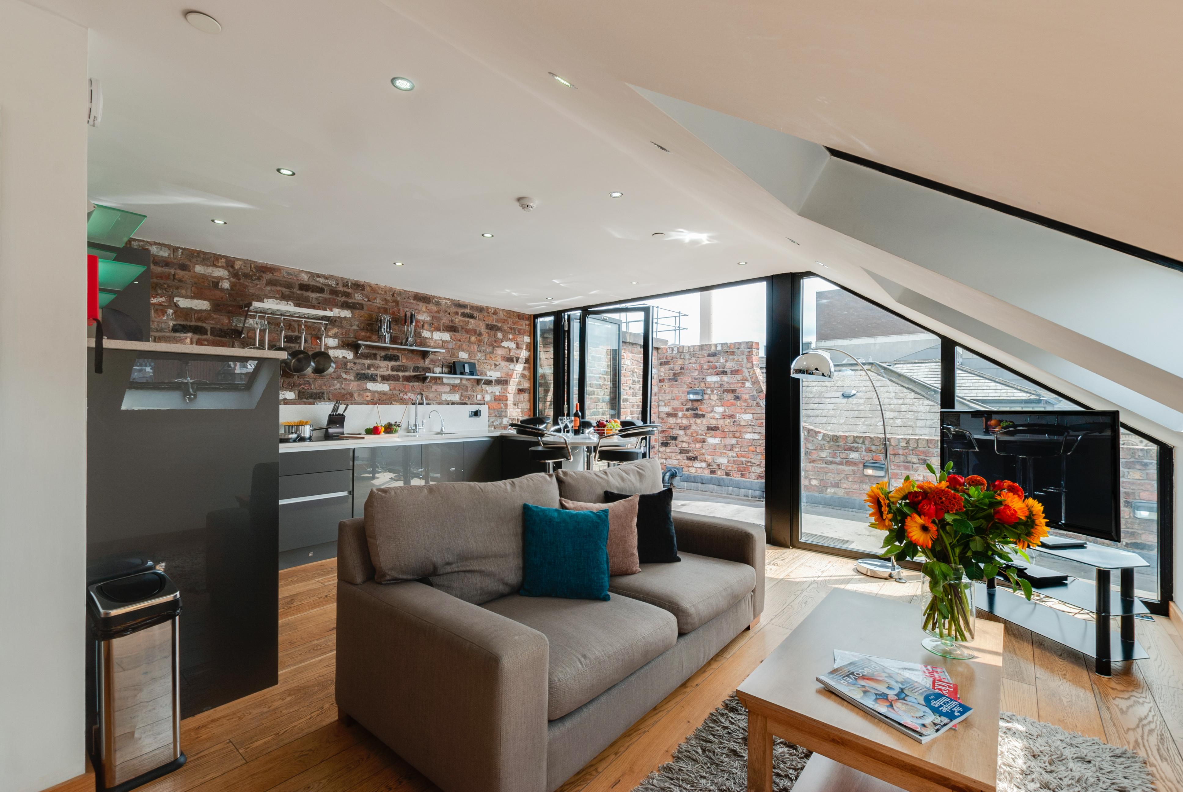 Apartment Base Serviced - Sir Thomas Street *