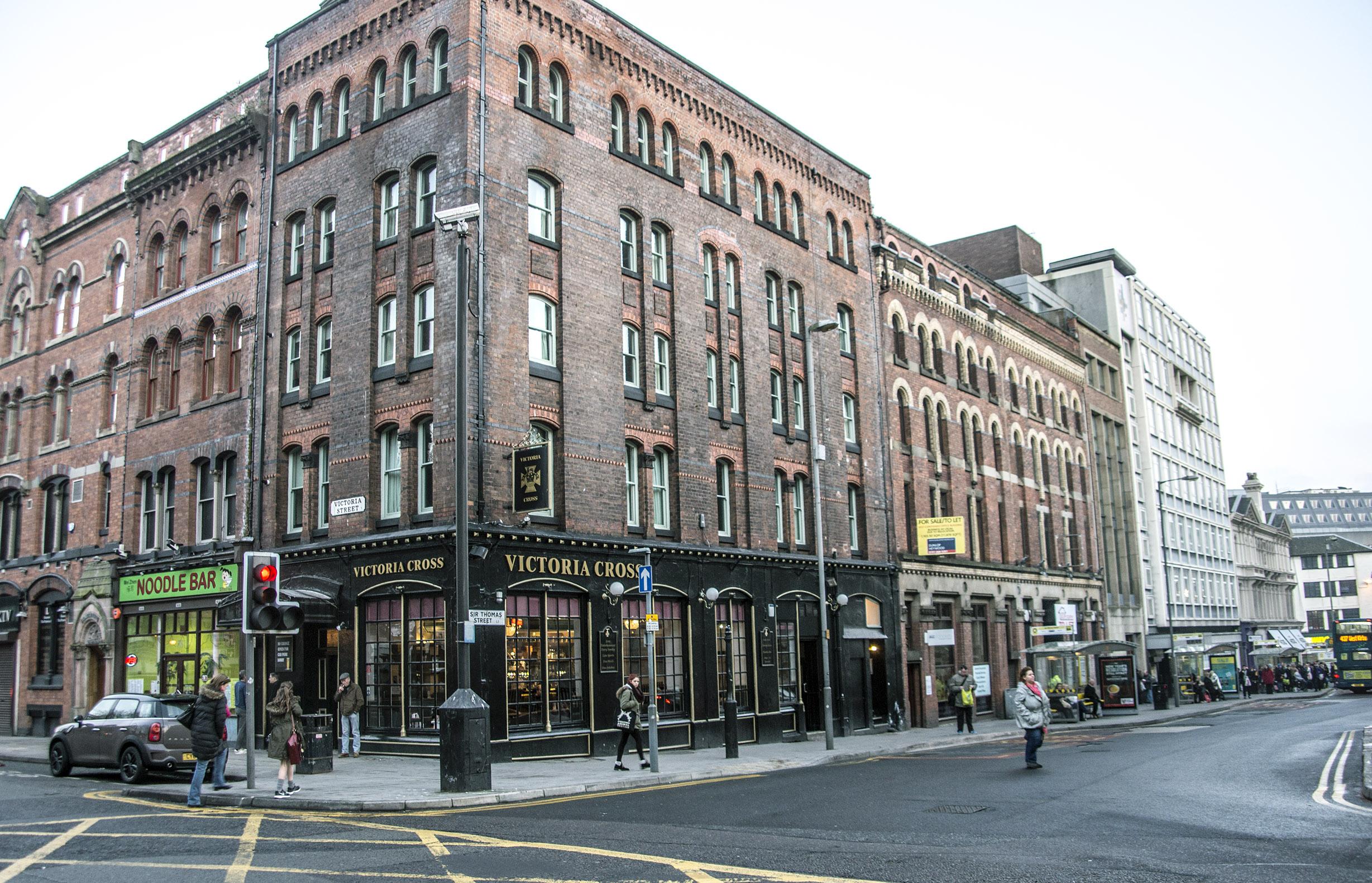 Base Serviced - Sir Thomas Street Apartment *