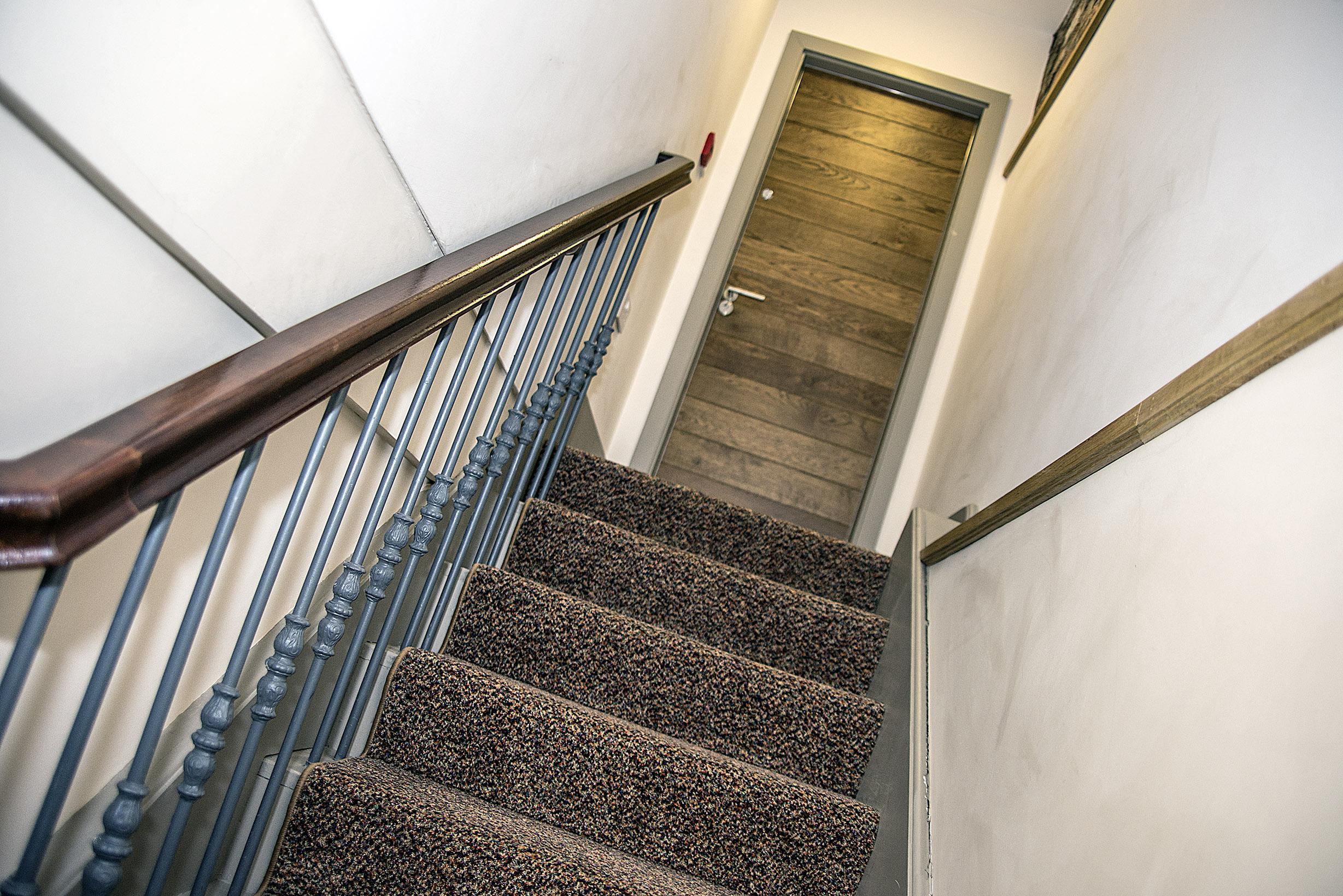 Apartment Base Serviced - Sir Thomas Street *