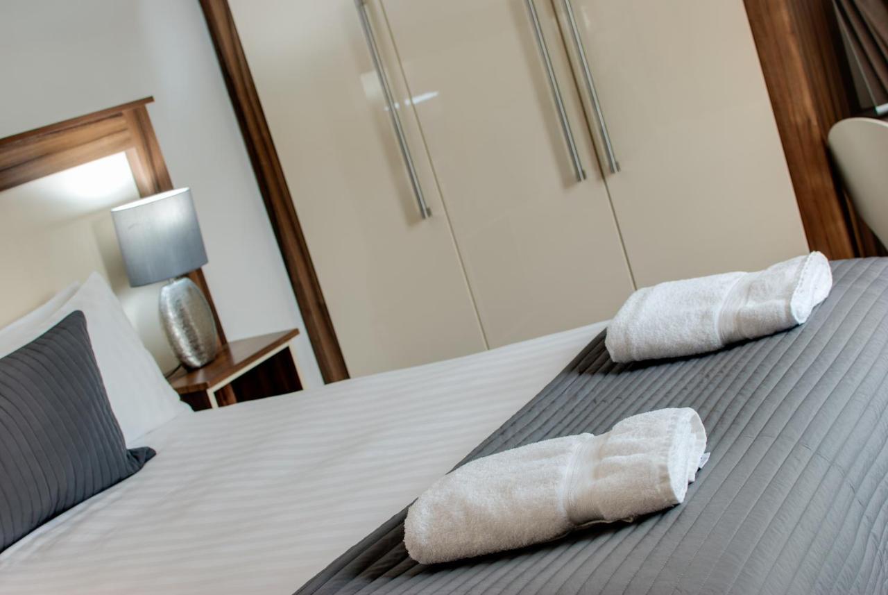 Base Serviced - Sir Thomas Street